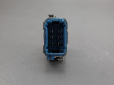 COMMANDE LEVE-GLACE PORTE AVD RENAULT KANGOO