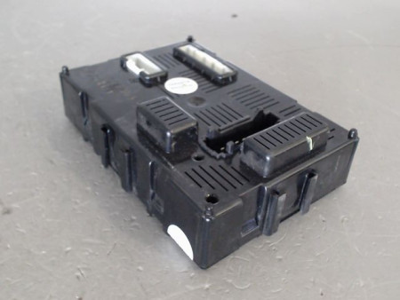 BOITIER GESTION HABITACLE RENAULT MODUS