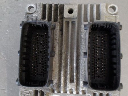 CALCULATEUR MOTEUR FORD KA