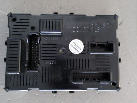BOITIER GESTION HABITACLE RENAULT CLIO