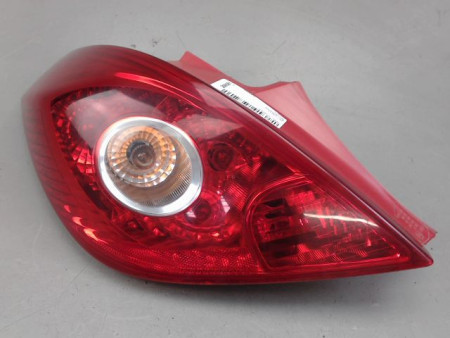 FEU ARRIERE GAUCHE  OPEL CORSA