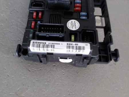 BOITE A FUSIBLES PEUGEOT 206
