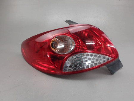 FEU ARRIERE GAUCHE  PEUGEOT 206