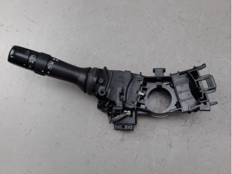 COMMANDE CLIGNOTANT TOYOTA VERSO-S