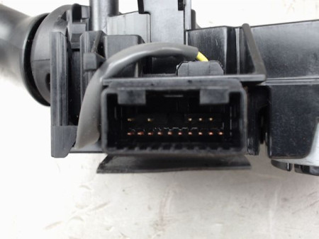 COMMANDE CLIGNOTANT TOYOTA VERSO-S