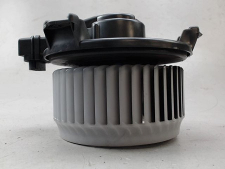 MOTEUR VENTILATEUR CHAUFFAGE TOYOTA VERSO-S