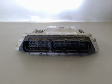 CALCULATEUR MOTEUR TOYOTA VERSO-S