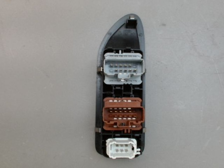 COMMANDE LEVE-GLACE PORTE AVG RENAULT LAGUNA