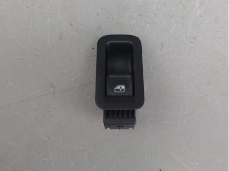 COMMANDE LEVE-GLACE PORTE AVD VOLKSWAGEN GOLF