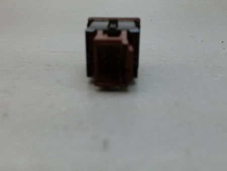 BOUTON DE WARNING PEUGEOT 206