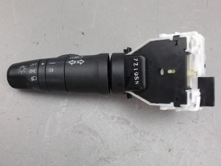 COMMANDE CLIGNOTANT NISSAN MICRA