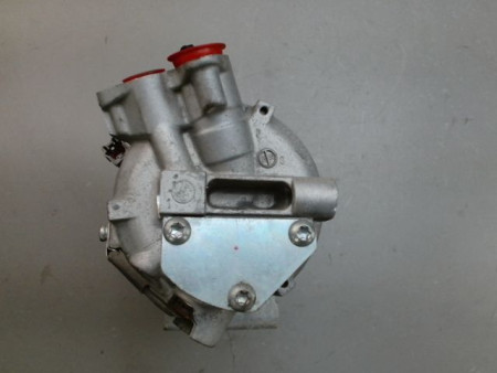 COMPRESSEUR AIR CONDITIONNE RENAULT CLIO