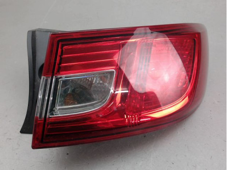 FEU ARRIERE DROIT RENAULT CLIO
