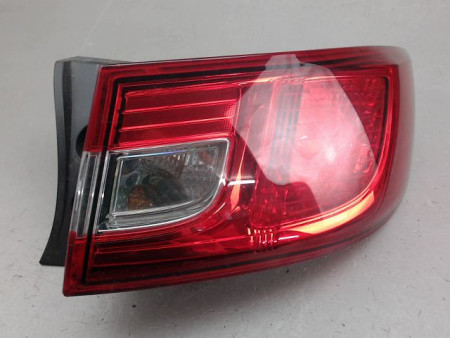 FEU ARRIERE DROIT RENAULT CLIO