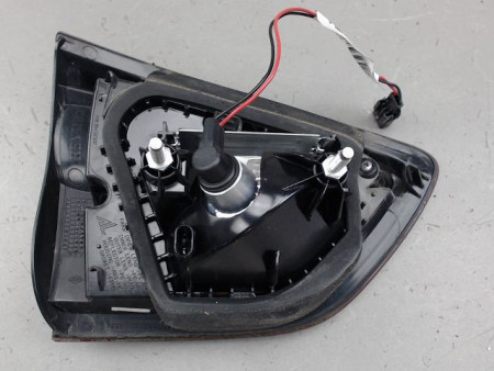 FEU ARRIERE INTERIEUR DROIT RENAULT CLIO