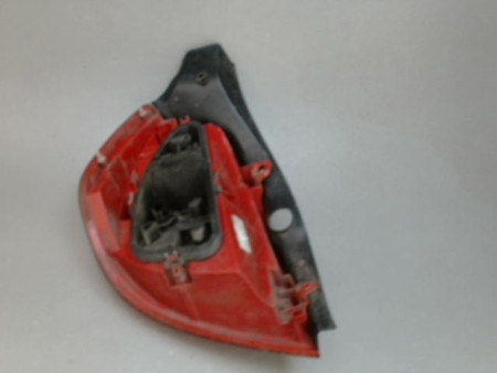 FEU ARRIERE DROIT RENAULT CLIO
