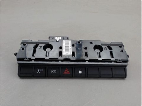 BOUTON DE WARNING RENAULT CLIO