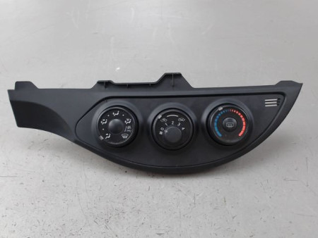 COMMANDE DE CHAUFFAGE TOYOTA YARIS