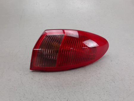 FEU ARRIERE DROIT ALFA ROMEO 147
