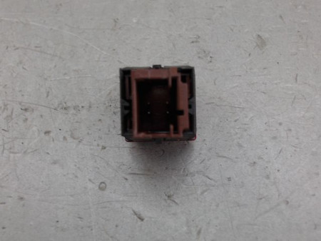 BOUTON DE WARNING PEUGEOT 206