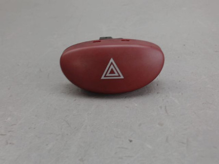 BOUTON DE WARNING PEUGEOT 206