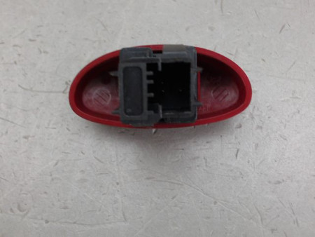 BOUTON DE WARNING PEUGEOT 206