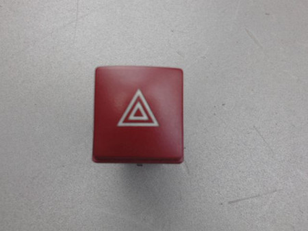 BOUTON DE WARNING PEUGEOT 207