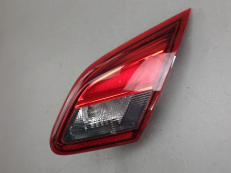 FEU ARRIERE INTERIEUR DROIT OPEL CORSA