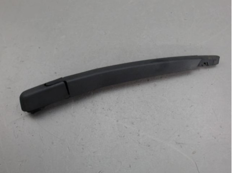 BRAS ESSUIE-GLACE ARRIERE FIAT PUNTO