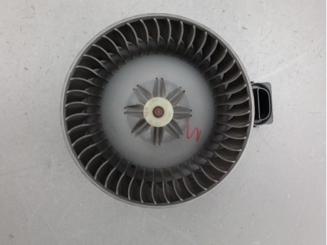 MOTEUR VENTILATEUR CHAUFFAGE TOYOTA YARIS