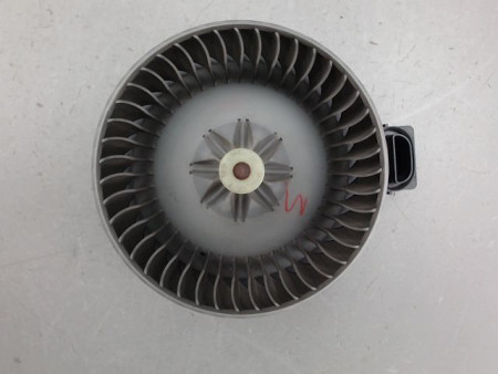 MOTEUR VENTILATEUR CHAUFFAGE TOYOTA YARIS