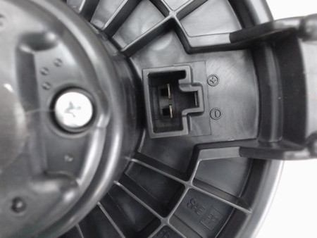 MOTEUR VENTILATEUR CHAUFFAGE TOYOTA YARIS