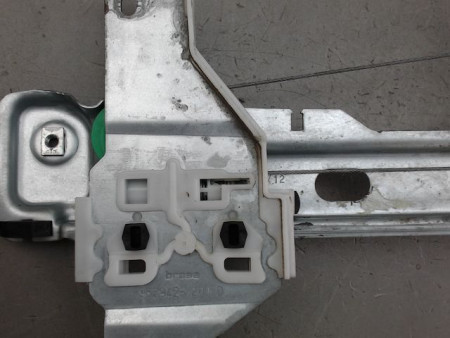 MECANISME LEVE-GLACE AVANT GAUCHE PEUGEOT 3008