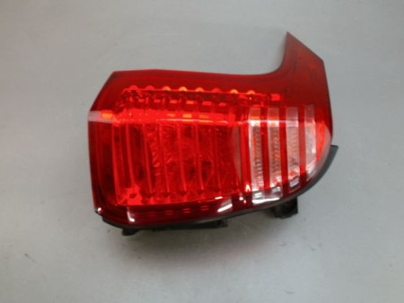 FEU ARRIERE GAUCHE  PEUGEOT 5008