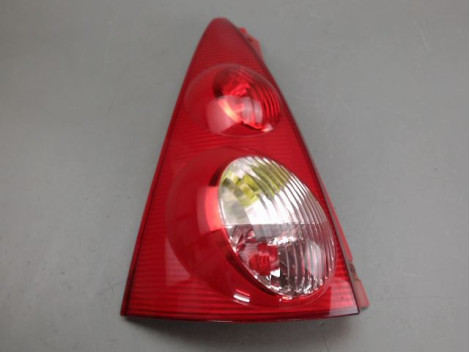 FEU ARRIERE GAUCHE  PEUGEOT 107