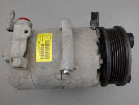 COMPRESSEUR AIR CONDITIONNE FORD FIESTA
