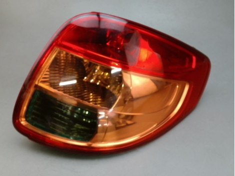 FEU ARRIERE DROIT SUZUKI SX4