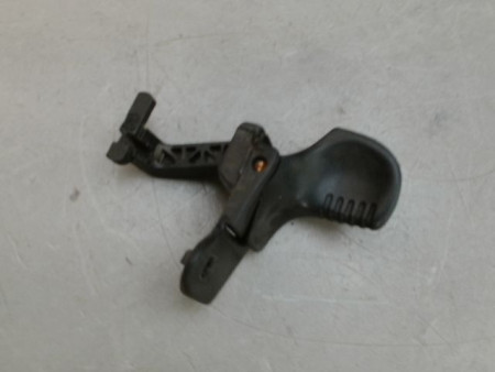 POIGNEE EXTERIEURE PORTE AVANT DROIT RENAULT TWINGO