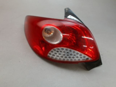 FEU ARRIERE GAUCHE  PEUGEOT 206