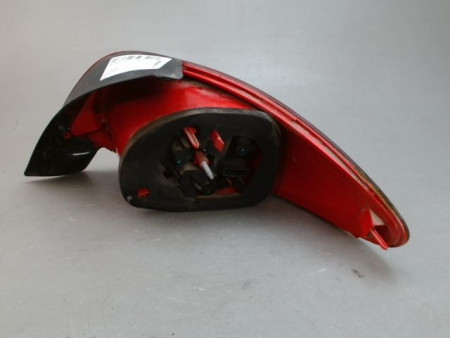 FEU ARRIERE GAUCHE  PEUGEOT 206