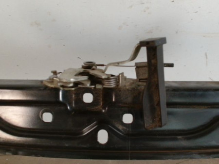 TRAVERSE SUPERIEURE ARMATURE AVANT PEUGEOT 206