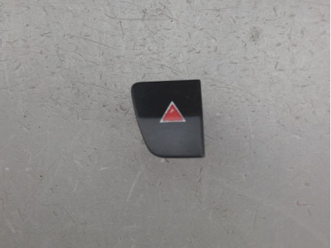 BOUTON DE WARNING PEUGEOT 5008