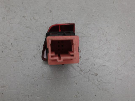 BOUTON DE WARNING PEUGEOT 5008