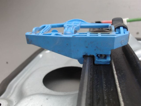 MECANISME LEVE-GLACE AVANT DROIT FIAT CROMA
