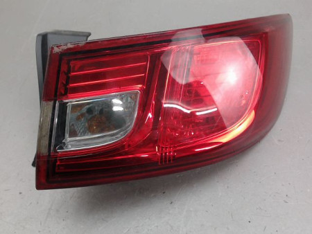 FEU ARRIERE DROIT RENAULT CLIO