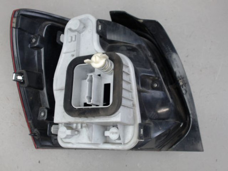 FEU ARRIERE DROIT VOLKSWAGEN POLO
