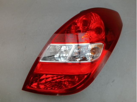FEU ARRIERE DROIT HYUNDAI I20