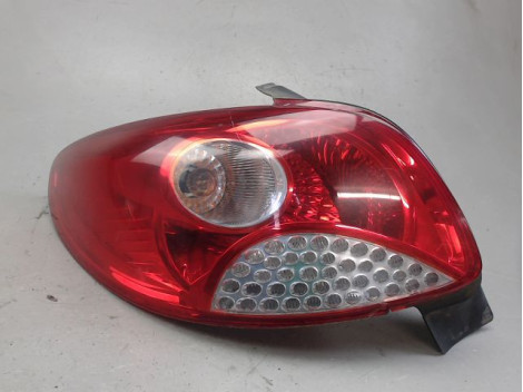 FEU ARRIERE GAUCHE  PEUGEOT 206