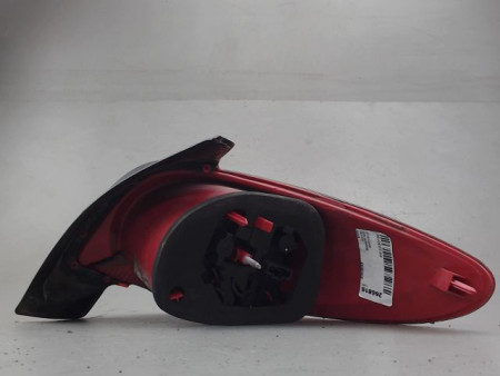 FEU ARRIERE GAUCHE  PEUGEOT 206