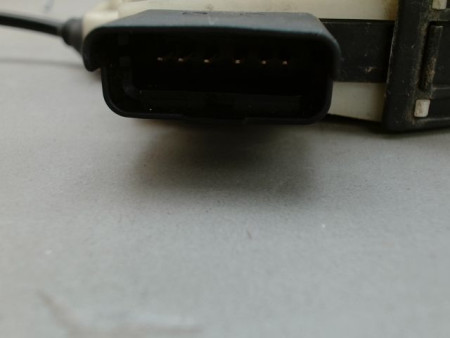 SYSTEME CONDAMNATION AVANT GAUCHE CITROEN C4